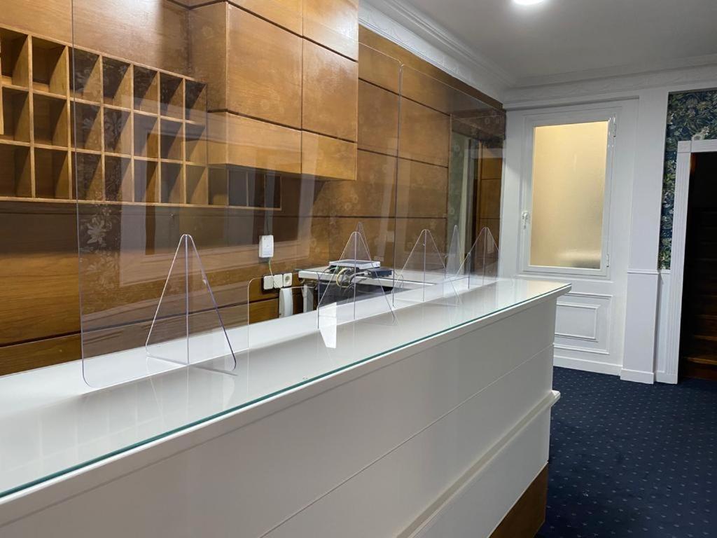 Hostal Guerra Madrid Ngoại thất bức ảnh