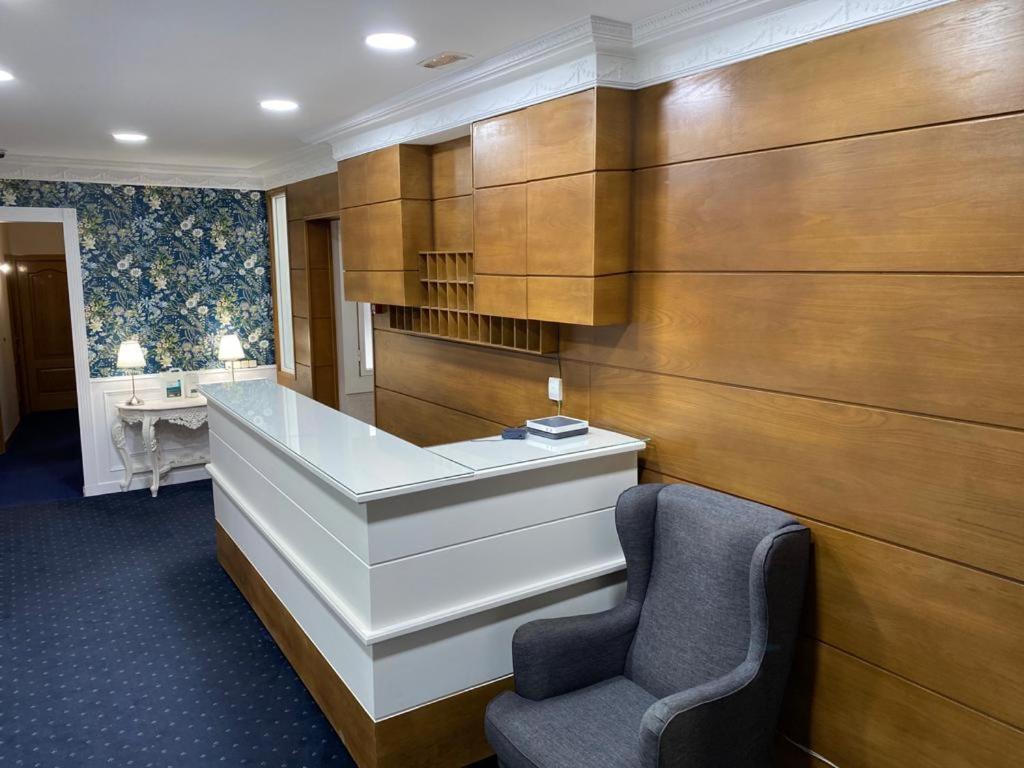 Hostal Guerra Madrid Ngoại thất bức ảnh