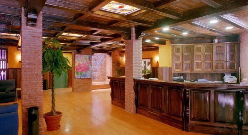 Hostal Guerra Madrid Ngoại thất bức ảnh