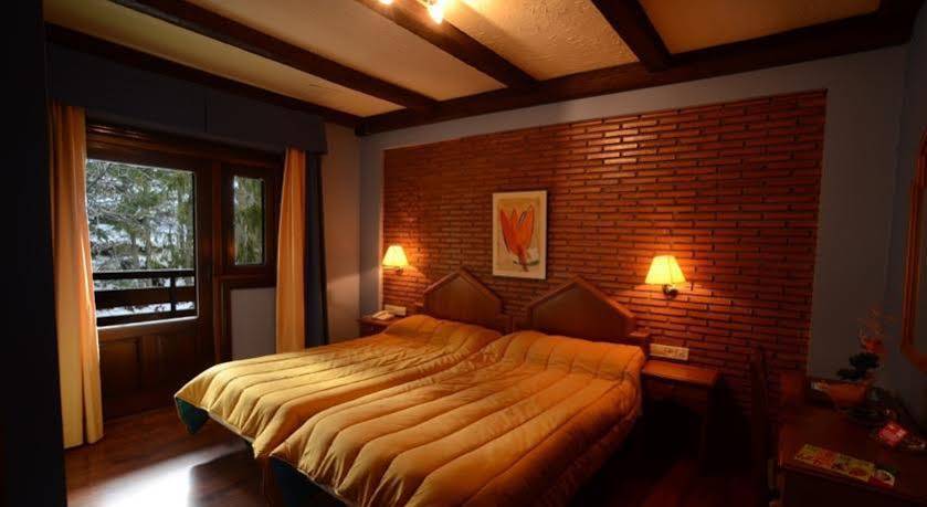 Hostal Guerra Madrid Ngoại thất bức ảnh